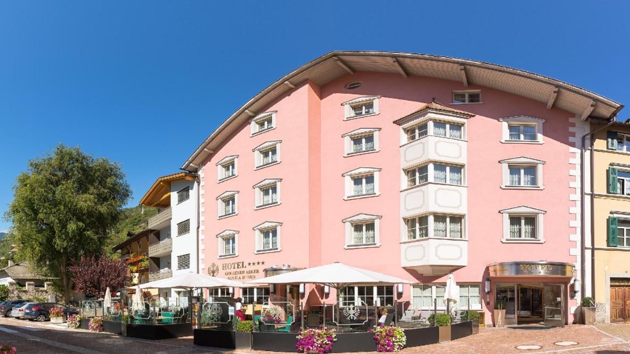 Cityhotel Goldener Adler B&B Chiusa Exterior photo
