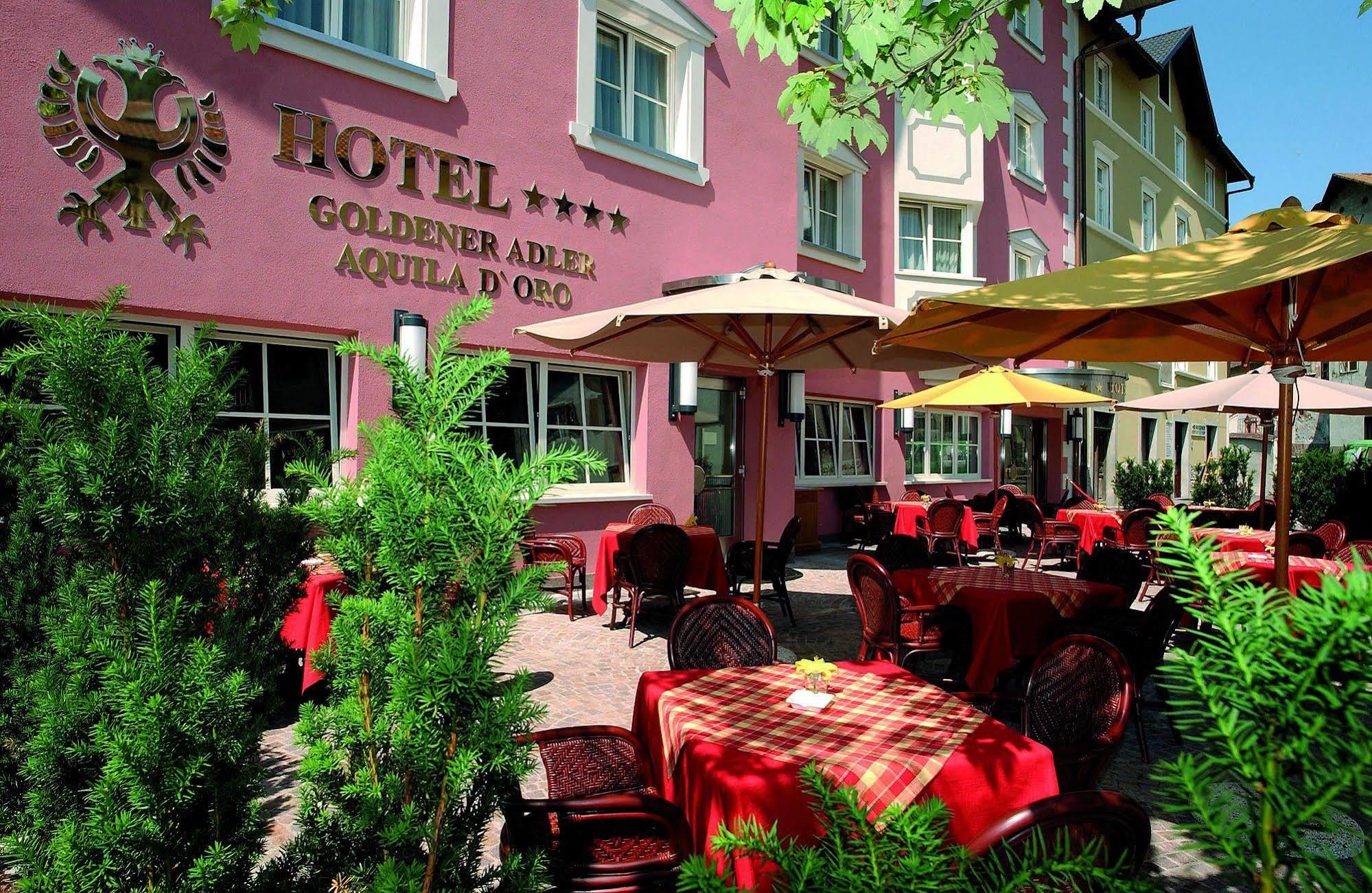 Cityhotel Goldener Adler B&B Chiusa Exterior photo